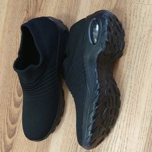 Hypersoft shoe